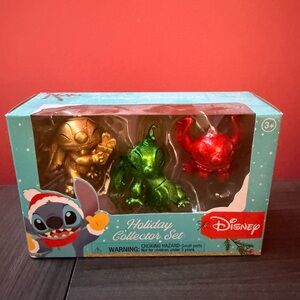 Disney Stitch Holiday Collector Set